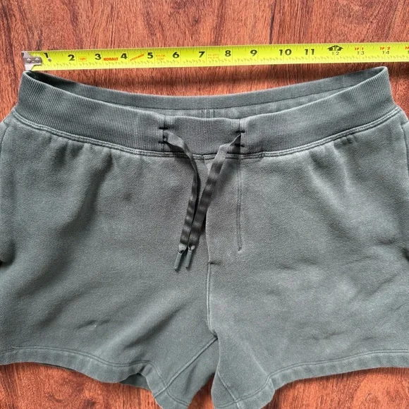 lululemon athletica Green Athletic Shorts - Picture 4 of 6